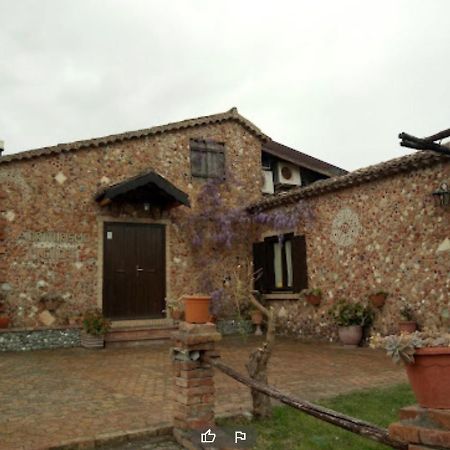 Agriturismo Pingitore Luzzi ภายนอก รูปภาพ