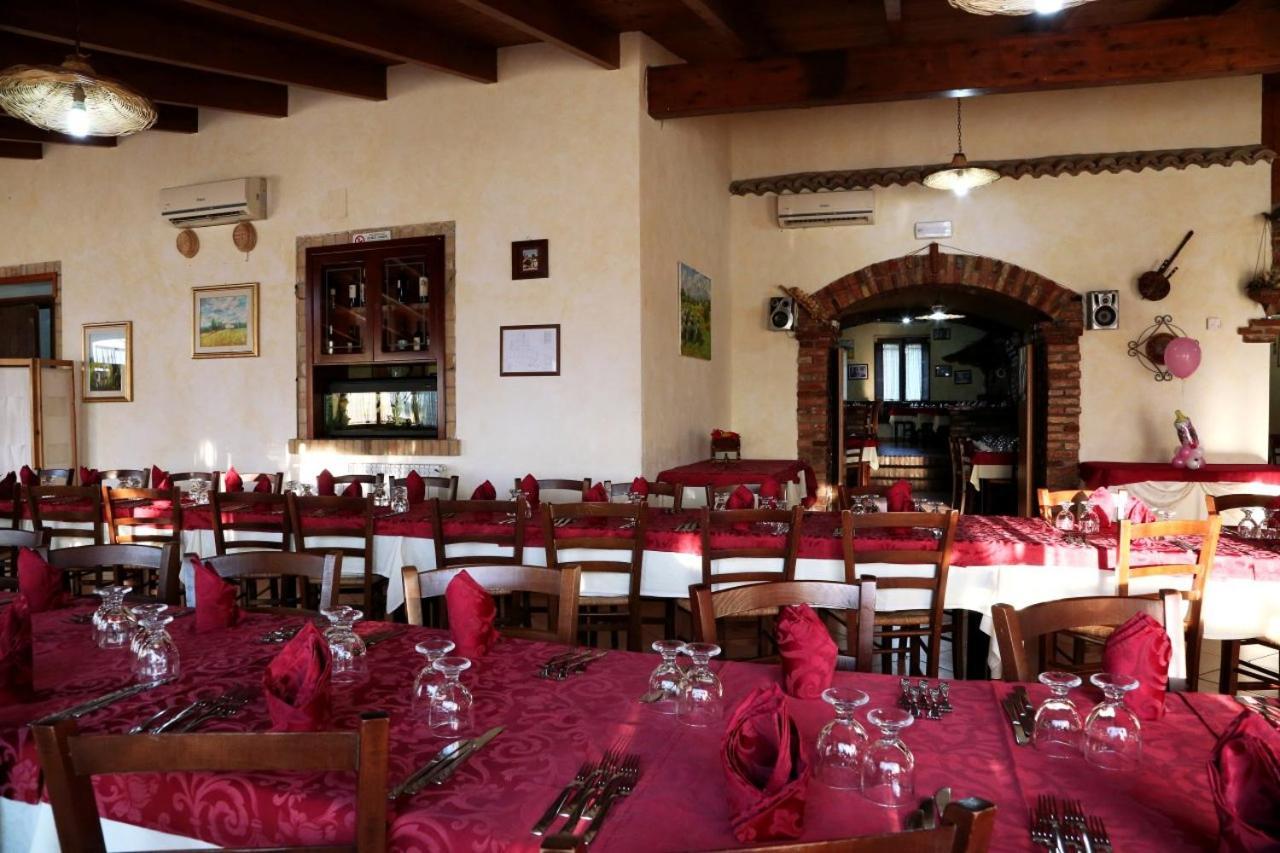 Agriturismo Pingitore Luzzi ภายนอก รูปภาพ