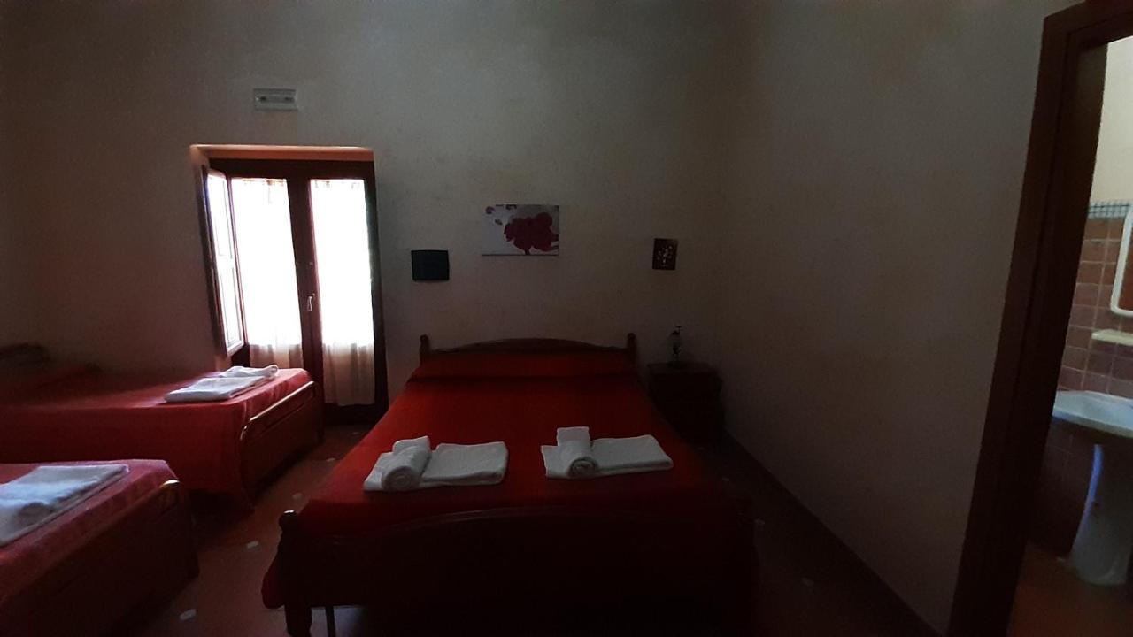 Agriturismo Pingitore Luzzi ภายนอก รูปภาพ