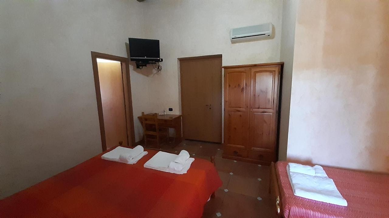 Agriturismo Pingitore Luzzi ภายนอก รูปภาพ