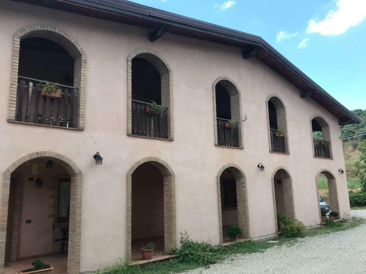 Agriturismo Pingitore Luzzi ภายนอก รูปภาพ